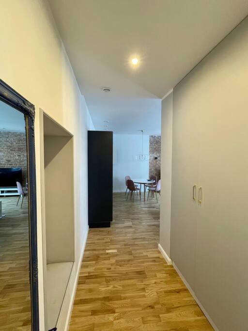 Luxury Apartment In Gliwice Near Town Square Ngoại thất bức ảnh